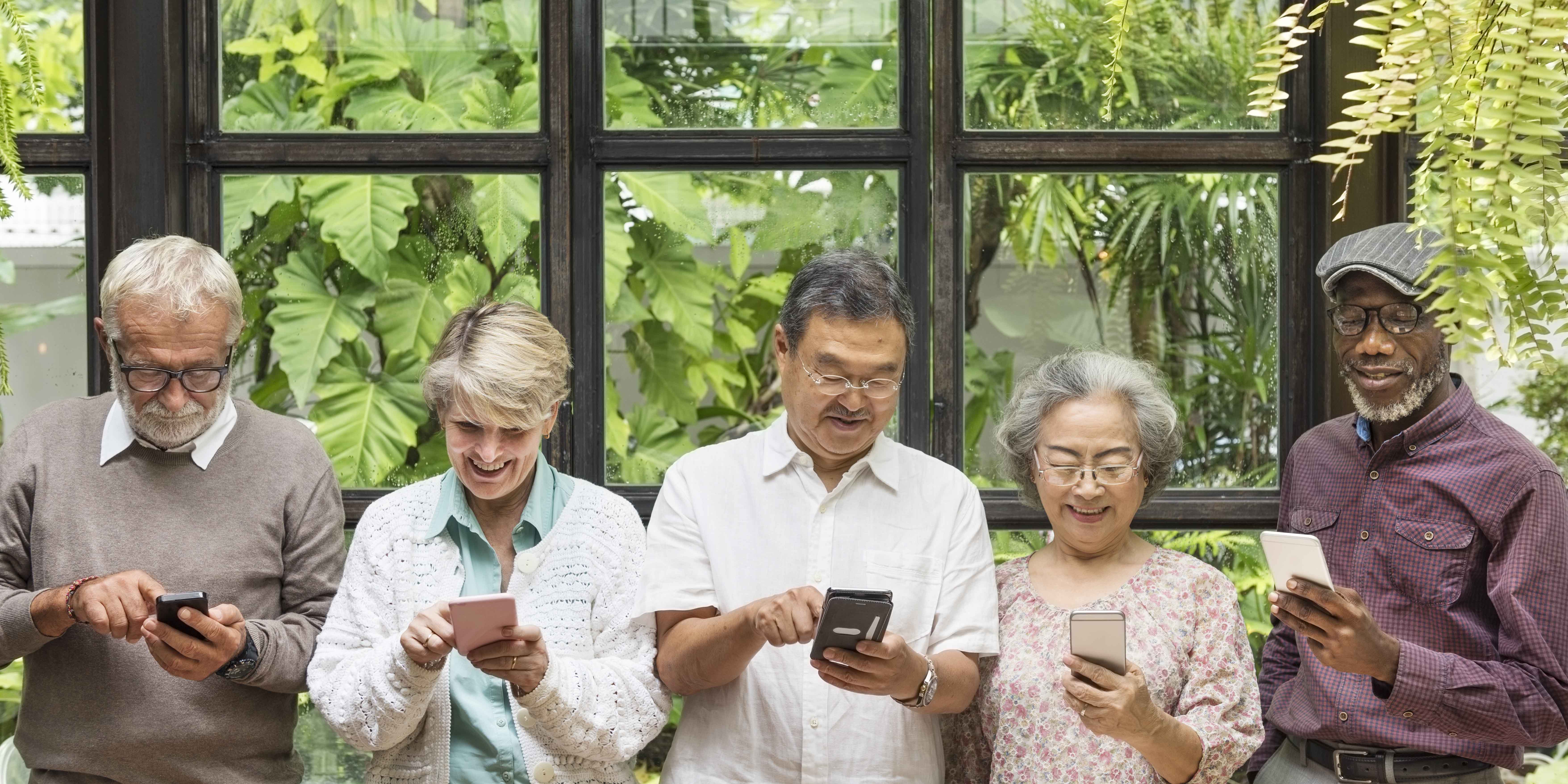 Five seniors use smart phones.